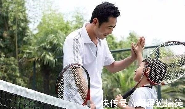 家庭教育|这些爸爸因为带娃而蹿红,爸爸带娃不仅有创意,还有很多好处!