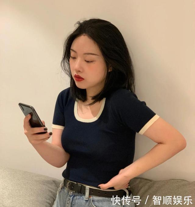 “港风色”更适合黄皮,素颜涂都很显白,关键是气质拿捏到位!