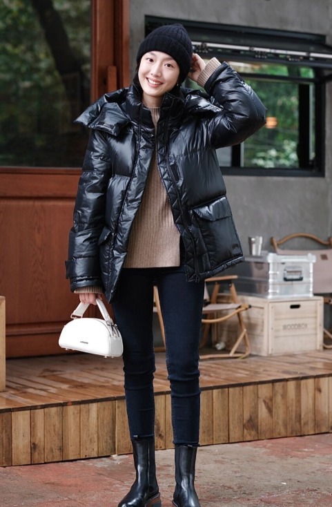 短款|会“打扮”的女人,秋冬穿衣都离这3套羽绒服,保暖不说还时髦