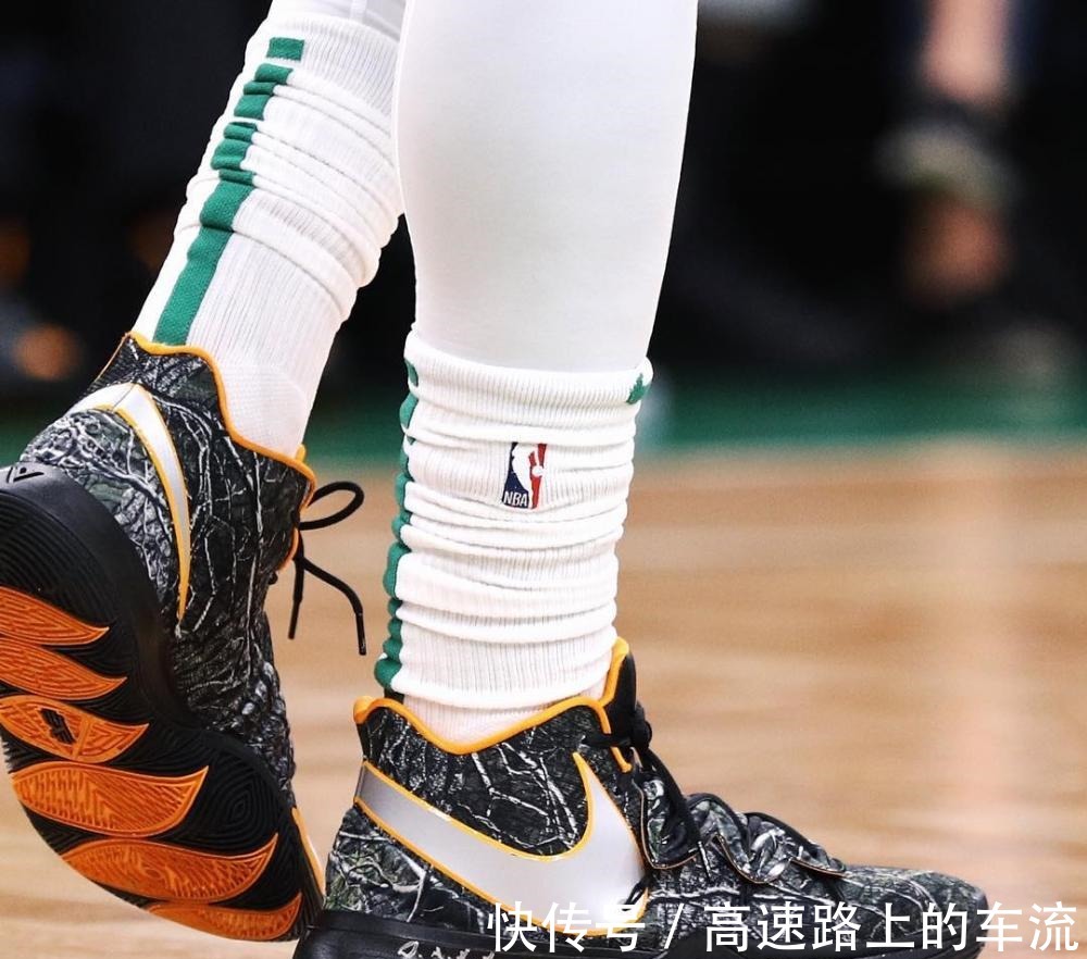 精选|塔克穿FOG实战真是赢了! 一周NBA赛场球鞋上脚精选!