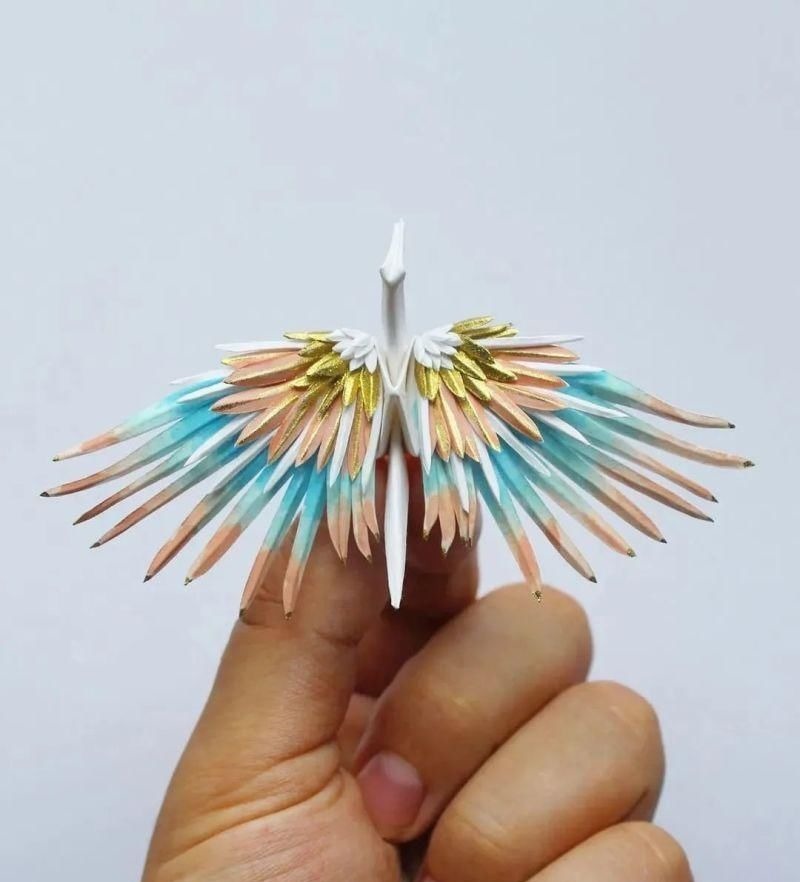 灵感$抑郁小哥把一只2毛钱的千纸鹤折成了我买不起的样子,不但病好了还年入百万