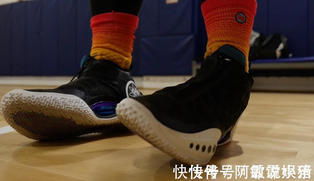 zk7|最适合大众的旗舰签名实战鞋!虽是国产卖千元也别喊贵