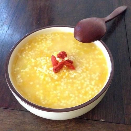 食物|玉米是胃病的“发物”？建议：夏季想养胃，这几类食物，最好少吃