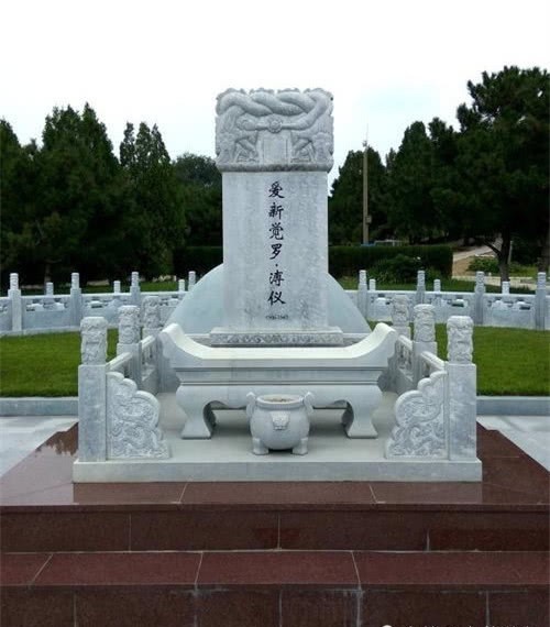 理发|溥仪出狱后第一次去理发,问了理发师个啥问题,把大家逗乐了?