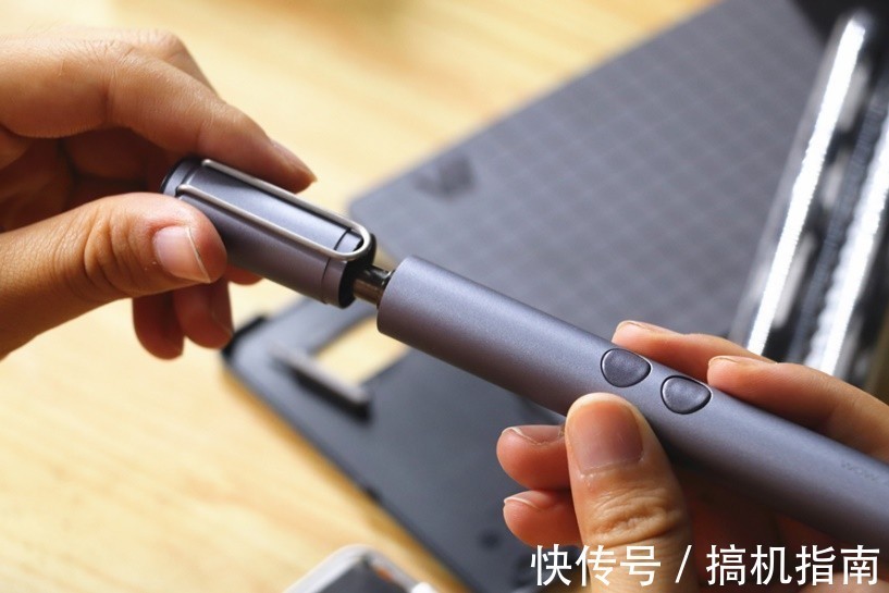 螺丝|螺丝刀也能文艺范？WOWSTICK PLAY MINI SD电动螺丝刀体验