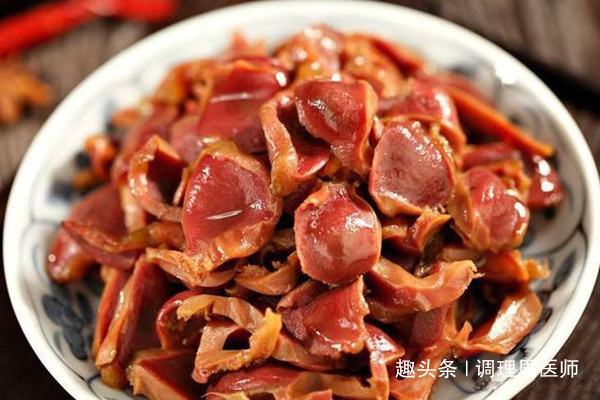 补血|医生建议多吃“补铁菜”，女性补血，孩子改善视力，眼睛更明亮