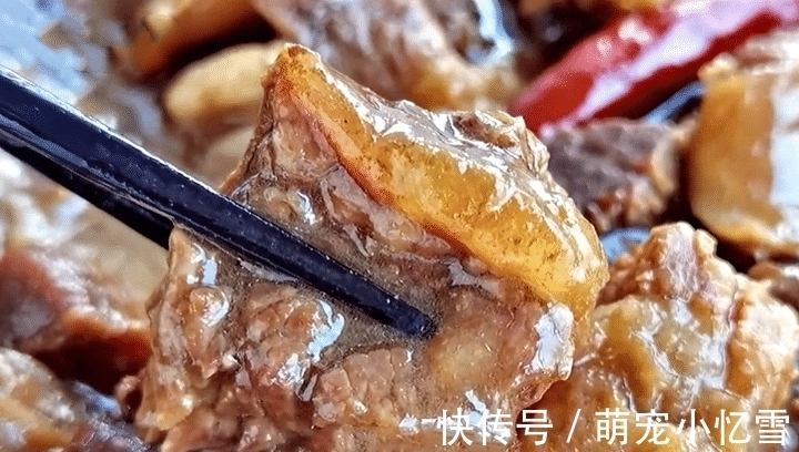 冬天，遇到此肉要多吃，简单一煮，鲜嫩入味，上桌家人都爱吃