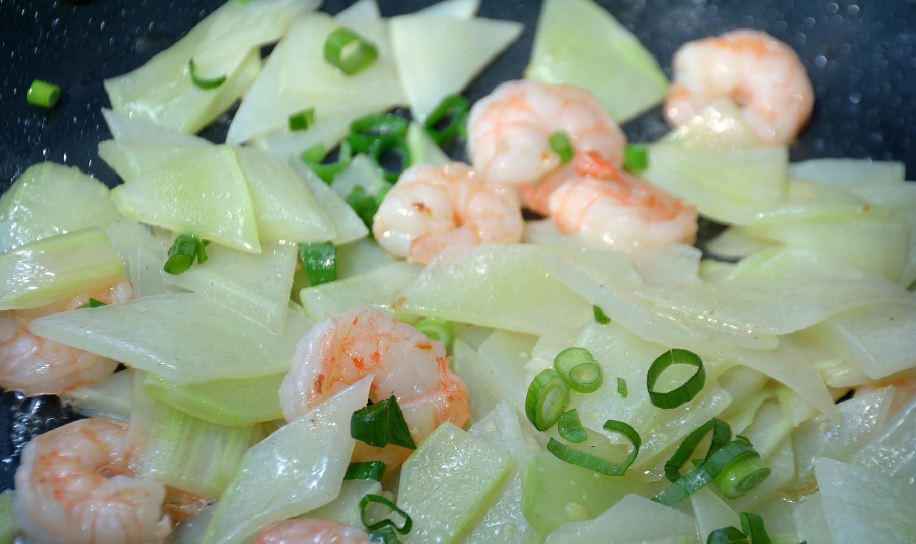 格林童话|夏天最该吃的不是黄瓜，而是它，脆嫩爽口还补钾，孕妇小孩要多吃