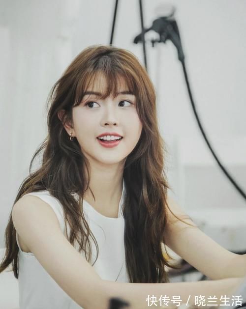 视觉效果|春天不仅衣服美发型也要美,即简单又百搭的发型,值得你尝试