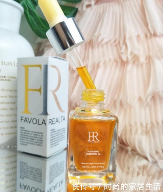 精华 女人过了40岁抗老护肤品怎么选用这几款就够了,淡纹紧致还补水!