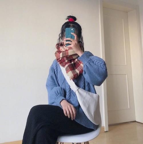 毛衣你穿对了吗？解锁“纯色毛衣”的高阶穿法，时髦洋气又保暖