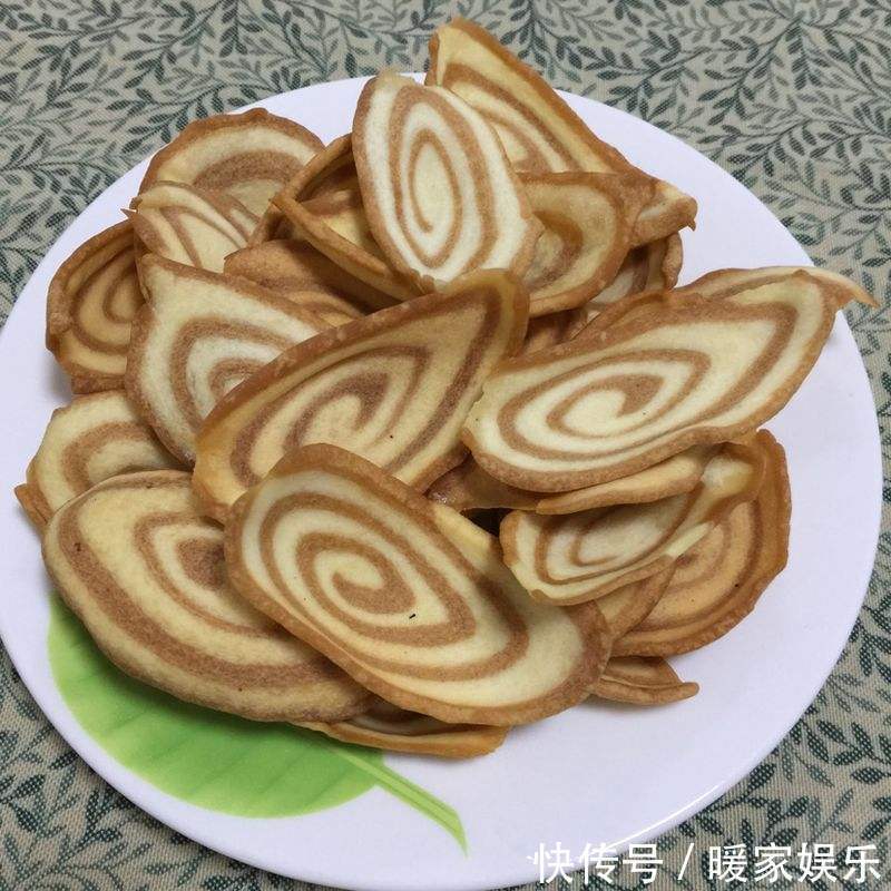 耳朵|3杯面粉，2个鸡蛋，教你做猫耳朵，金黄酥脆，连吃一年不会腻