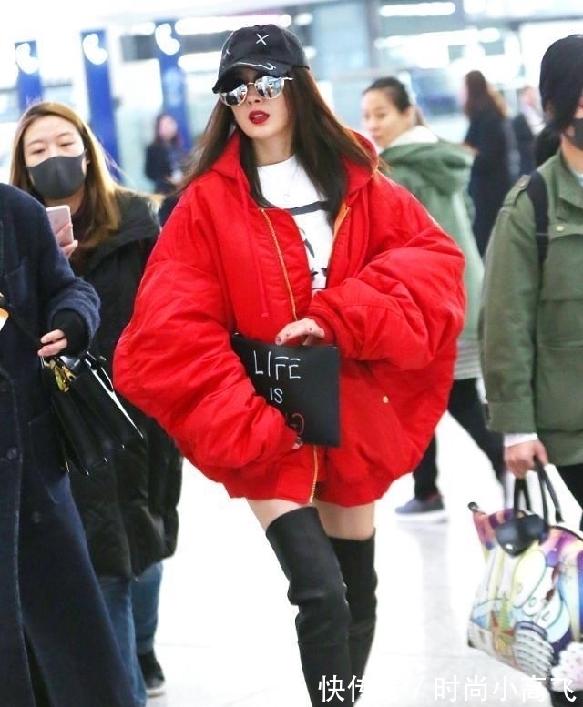 搭配 建议大家棉袄下面少穿牛仔裤,多穿这3种款式,时髦又洋气