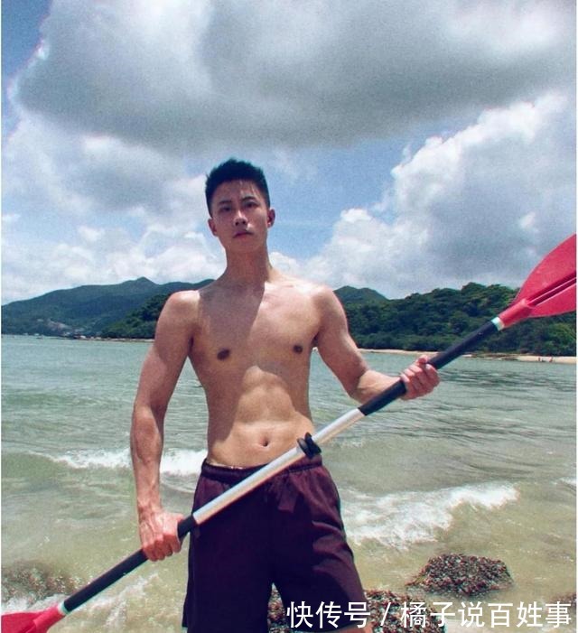 帅哥|谁不爱这样的公狗腰帅哥!