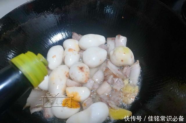 不管有钱没钱,只要孩子一馋就给做,常吃这碱