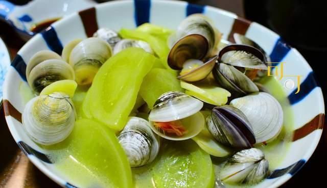 中午|周末白天陪爸妈外出,晚上就清空冰箱,简单5个菜吃得很舒服