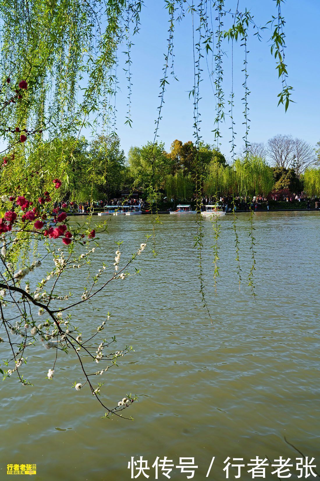 乾隆皇帝 为乾隆皇帝下江南而建的一座古桥,现在是扬州和瘦西湖的地标