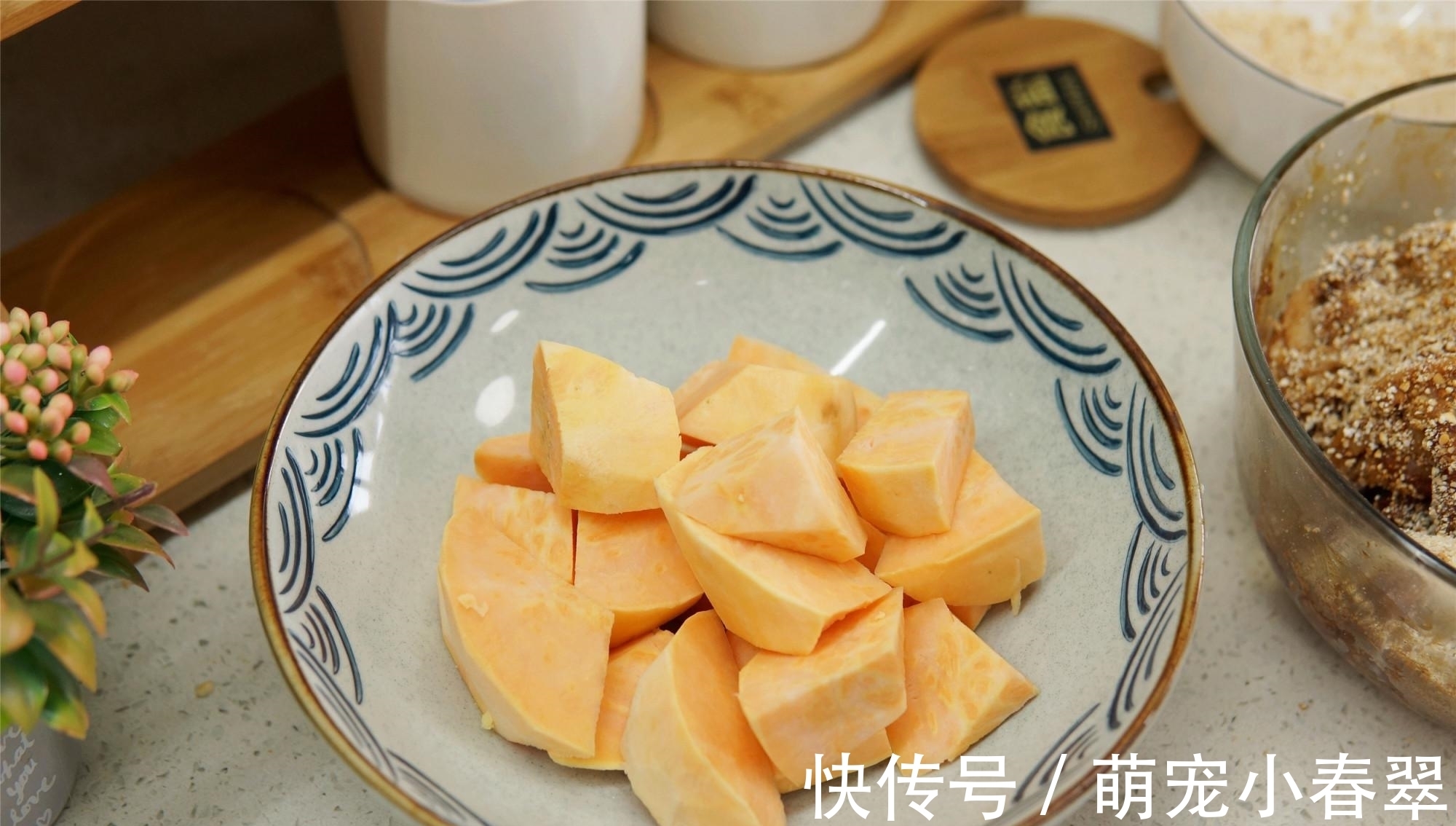 湿润状|做粉蒸肉,老一辈传下来的3个窍门,五花肉酥烂不腻,米粉不夹生