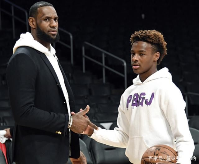 乐透秀|留给詹姆斯儿子进军NBA的时间不多了！但同年龄对比他比不过周琦