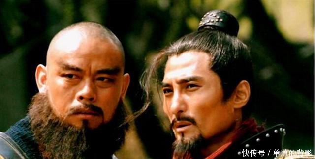 水浒传林冲是80万禁军教头,如果放在现代是什么官!