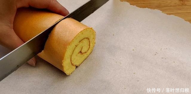 这才是蛋糕卷的正确做法,不开裂不掉皮,高颜值,味道超赞