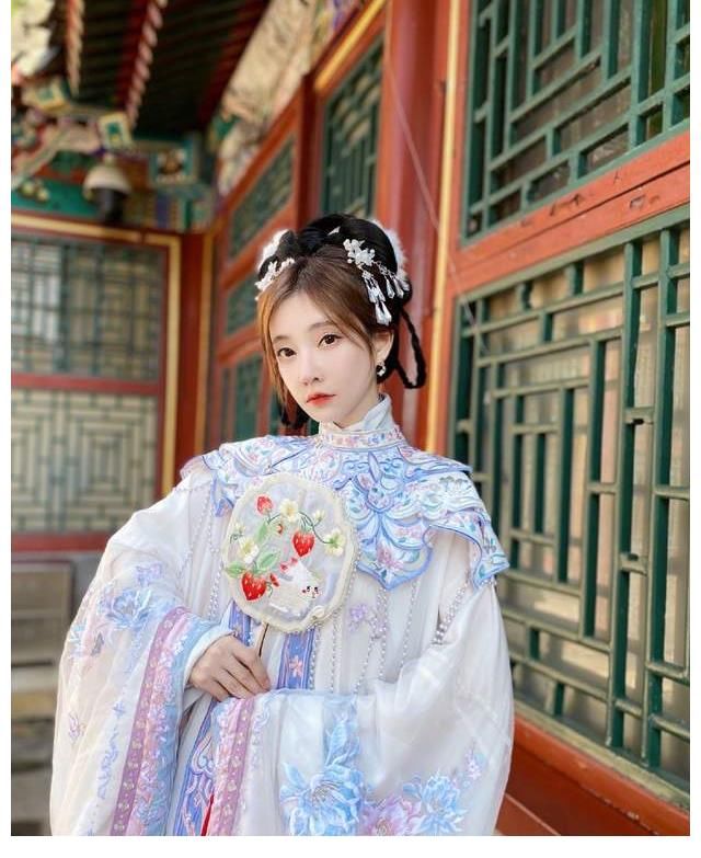 黃綺珊|首登綜藝就與實力派合作，馮提莫舞臺引無數音樂人點贊！