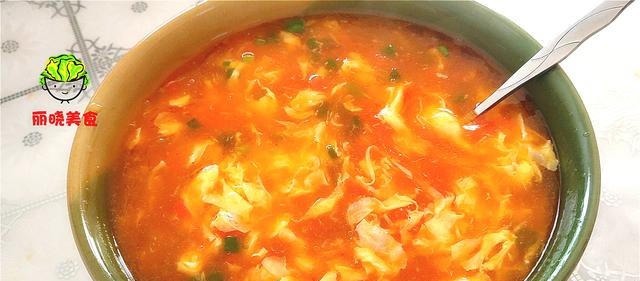 做鸡蛋汤时,不要再直接倒入鸡蛋了,教你一妙招,好喝到停不下嘴