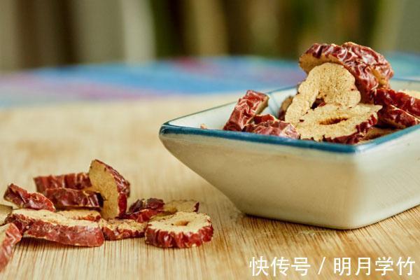 2个时间吃红枣,用处不大还适得其反,爱吃的人注意避开