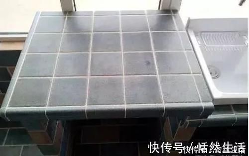 排水|装修把洗衣机放在阳台上,一定要工人装这东西,太实用了