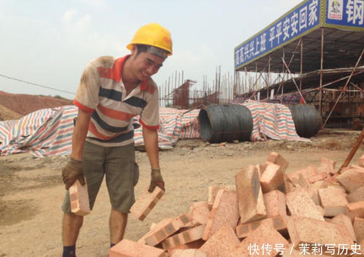 身份|1971年搬砖工表演一手好枪法,公安人员暗中调查,发现身份不简单