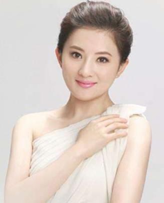 小婉君“藏”多年的老公原来是他,难怪看不上帅气有才华的撒贝宁 小婉君“藏”多年的老公原来是他,难怪看不上帅气有才华的撒贝宁