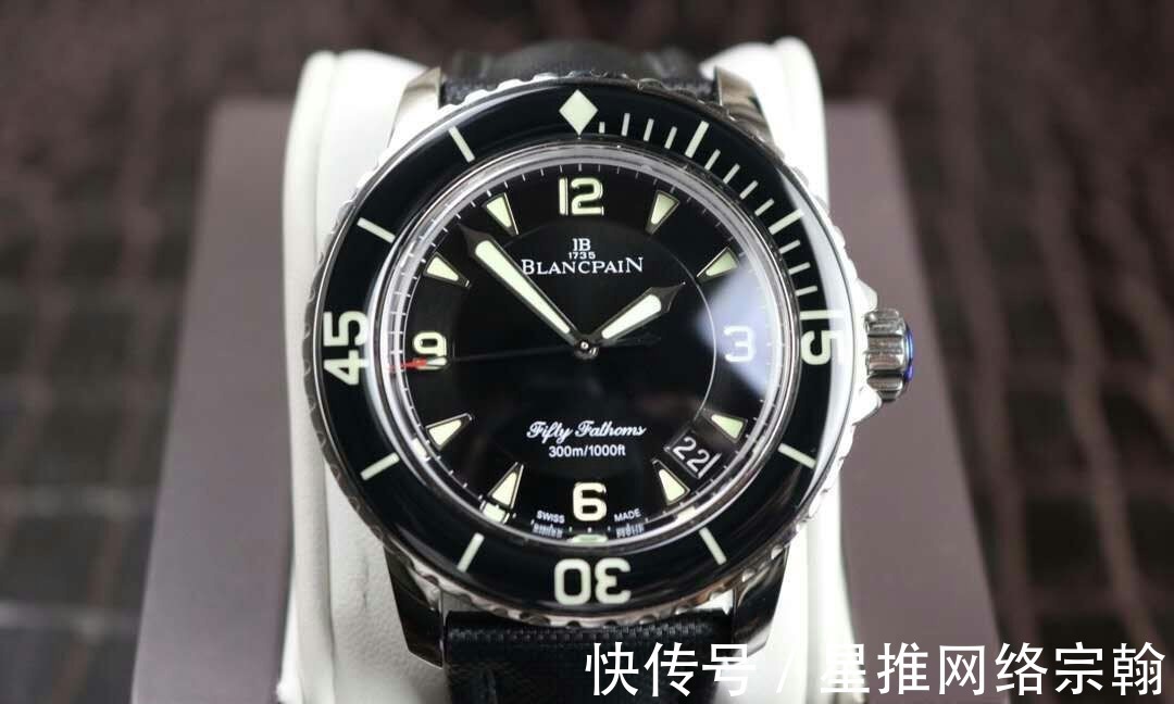 王辉|三十岁男士潜水表怎么选？不要溢价，宝珀五十噚和欧米茄海马对比