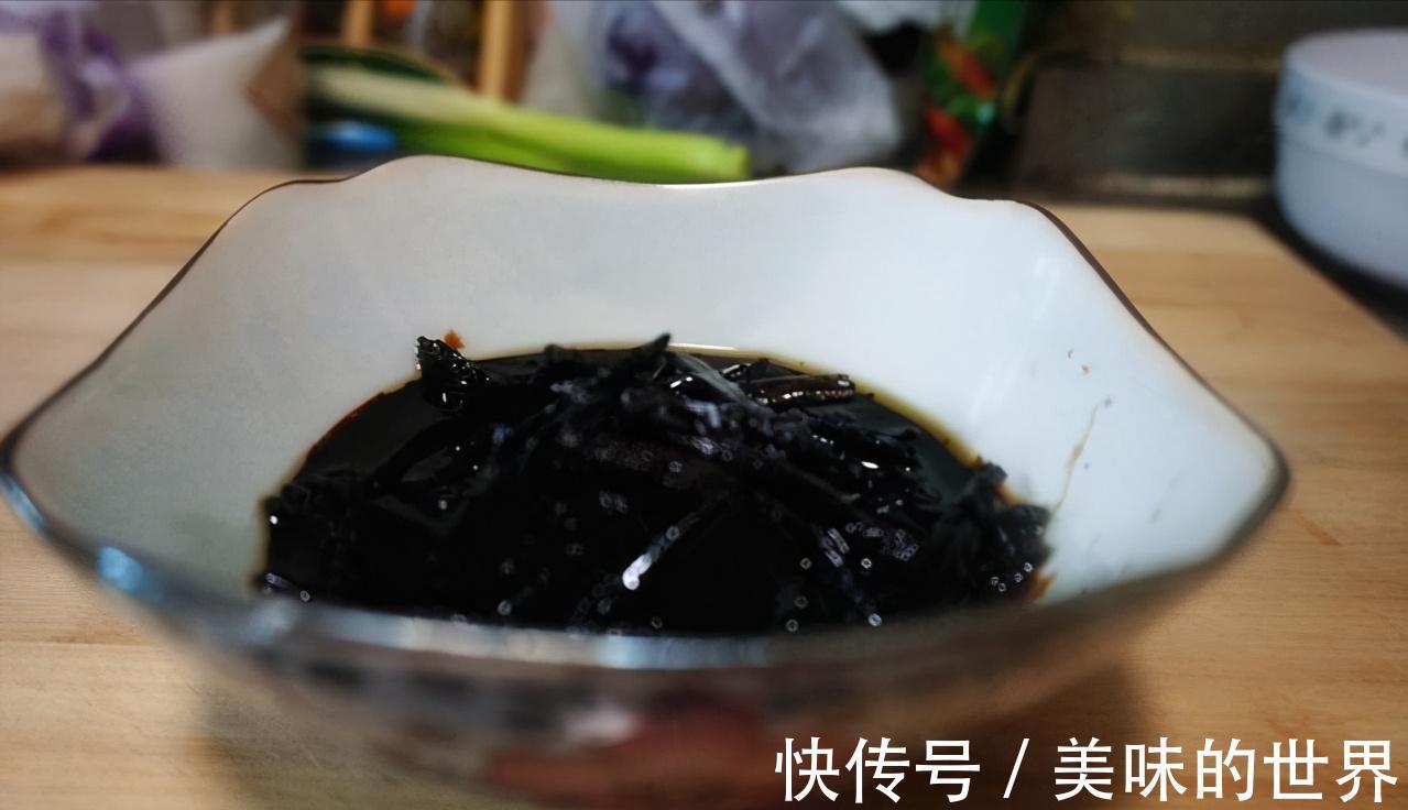 蒜瓣|懒人版的葱油拌面,葱香味十足,吃一口就停不下了