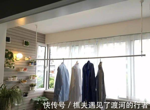 晾衣杆|阳台装修,越来越多人把晾衣杆不装中间装一边!入住才知多实用