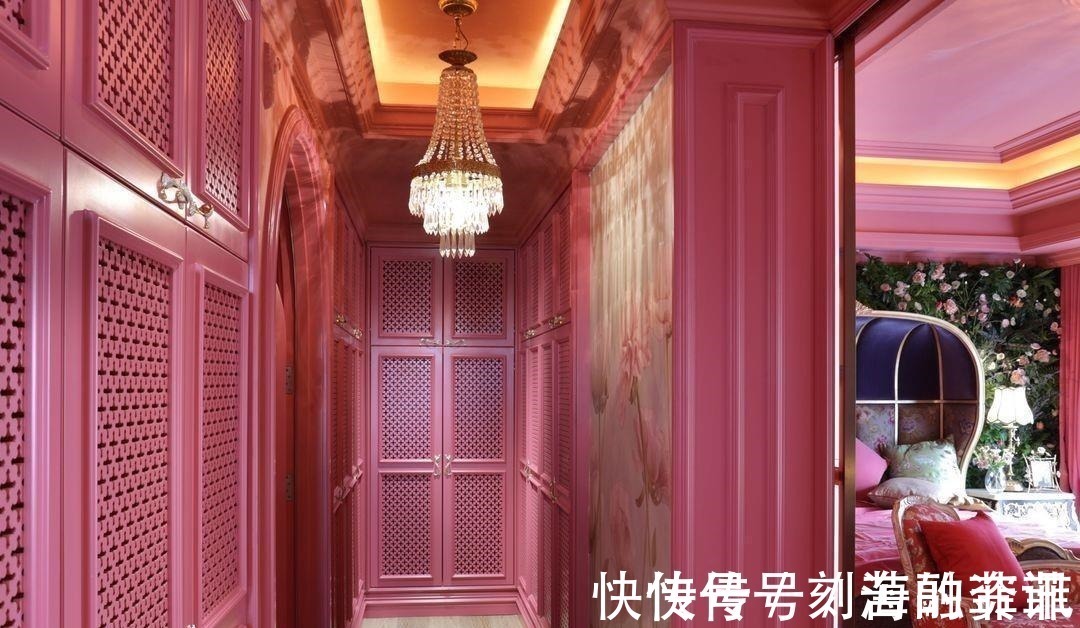 审美|大胆运用色彩的家居空间，每一个房间都独具特色，审美真是独特！