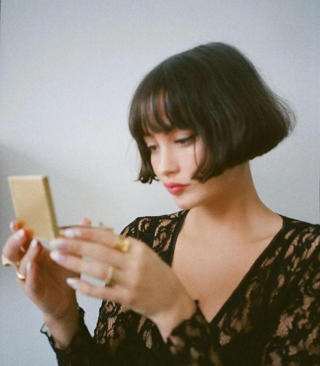 波波 2021人气波波头发型盘点,短发女生一定要尝试下!