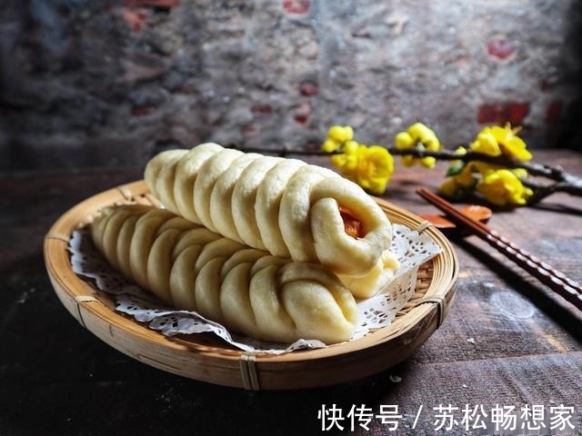 馒头变个花样,全家都爱吃,包一根火腿肠,步骤简单,好看又好吃