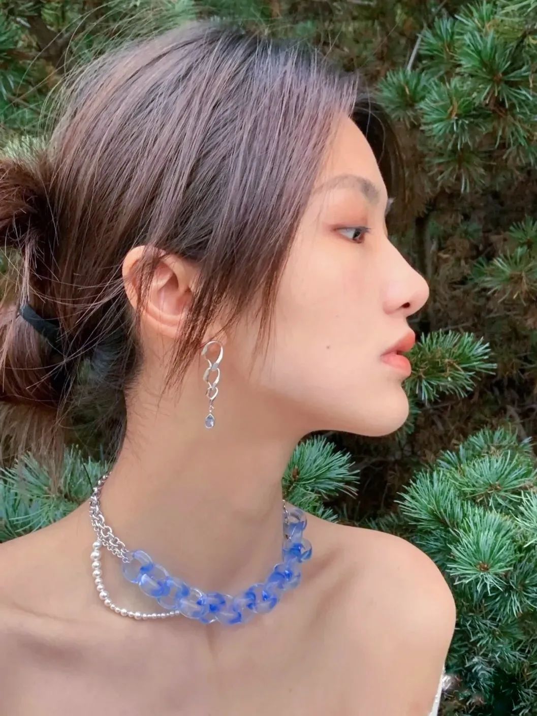 回村的诱惑|拜拜牛油果绿！今夏超火流行色时髦又高级，早穿早美