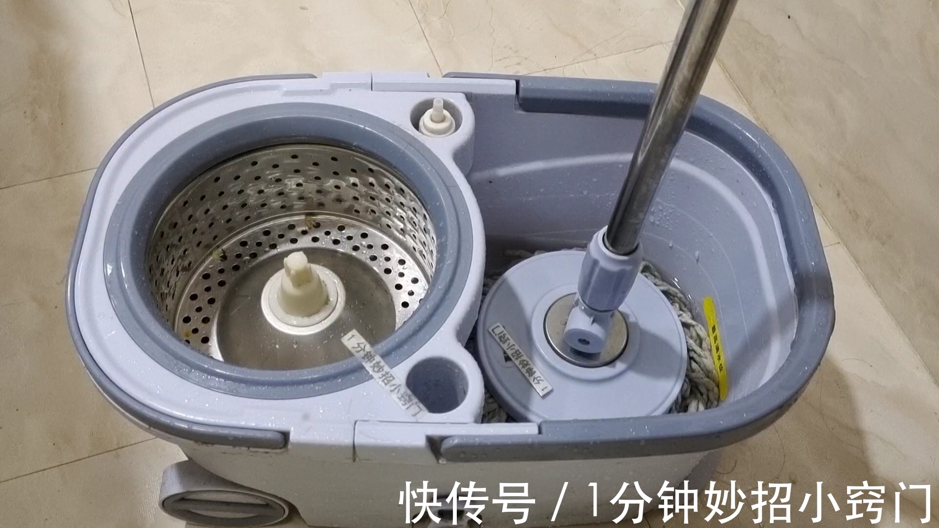 厕所里撒一把食盐,真是太聪明了,一年就省下好几百,学会试试