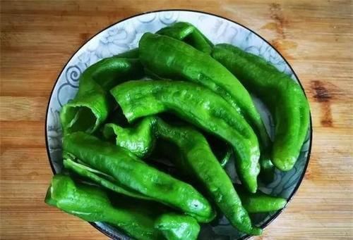 排毒养颜|聪明女性常吃三种食物,能润肠通便,帮助消化,早吃早好