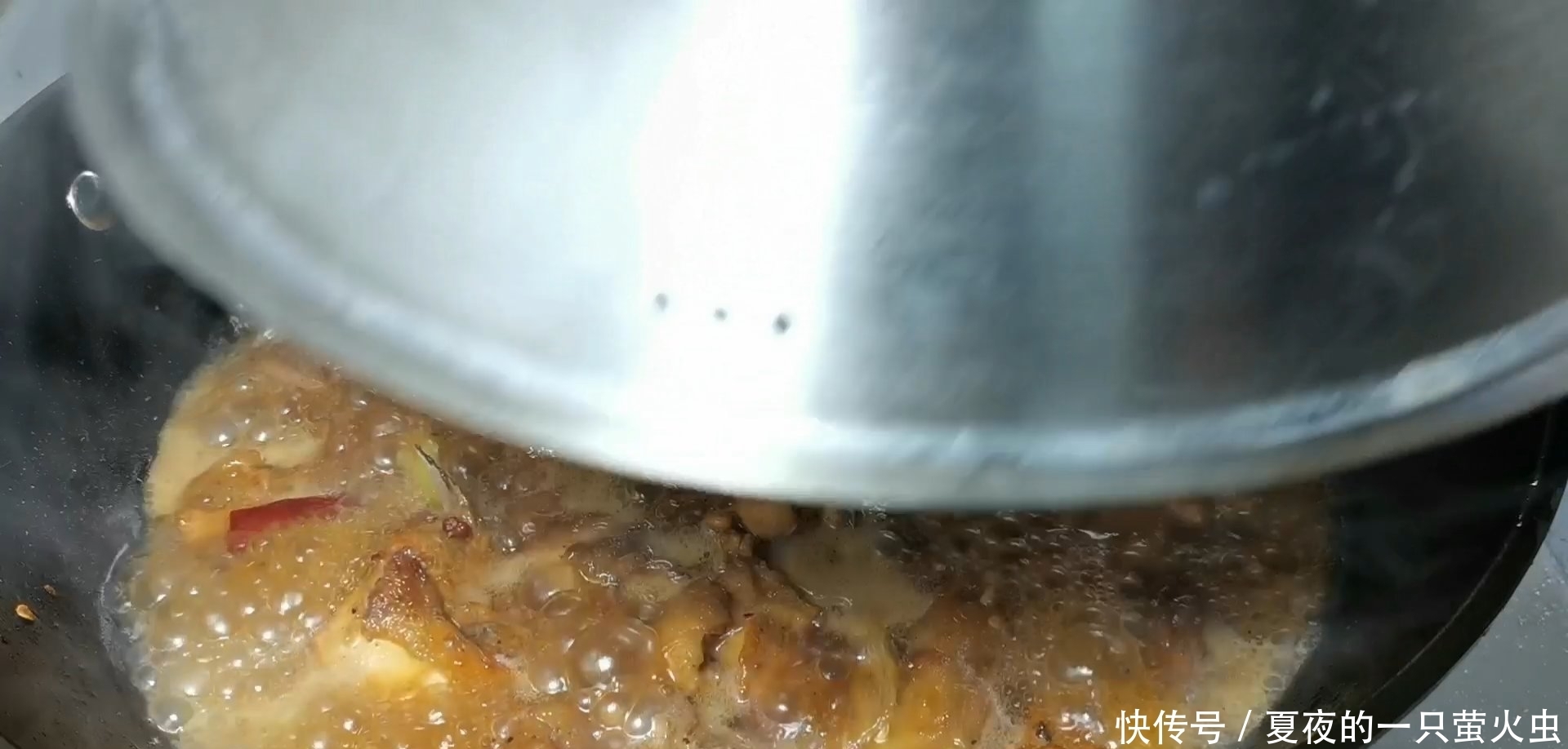 红烧鸡块最好吃的做法,学会这一招,色泽红亮,鸡肉鲜香又入味