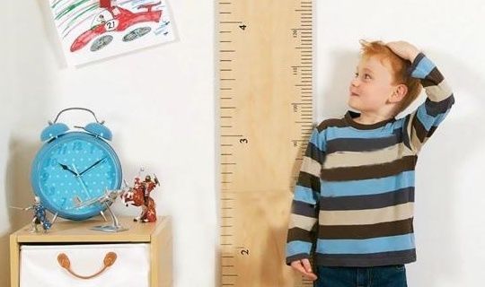 睡眠|为什么小孩子在暑假容易长高?孩子长高的黄金时期,家长别错过了