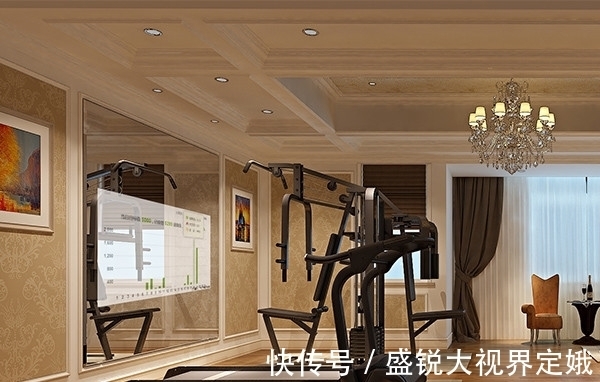 光明日报|又一个黑科技?售价上千的智能健身镜爆火,是新风口还是新噱头