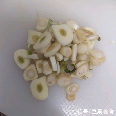 这样的苦菊牛肉片你能吃多少？