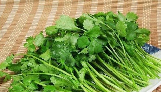 孩子|孩子不长个?这3种食物会消耗体内的钙,不要再给孩子吃了!