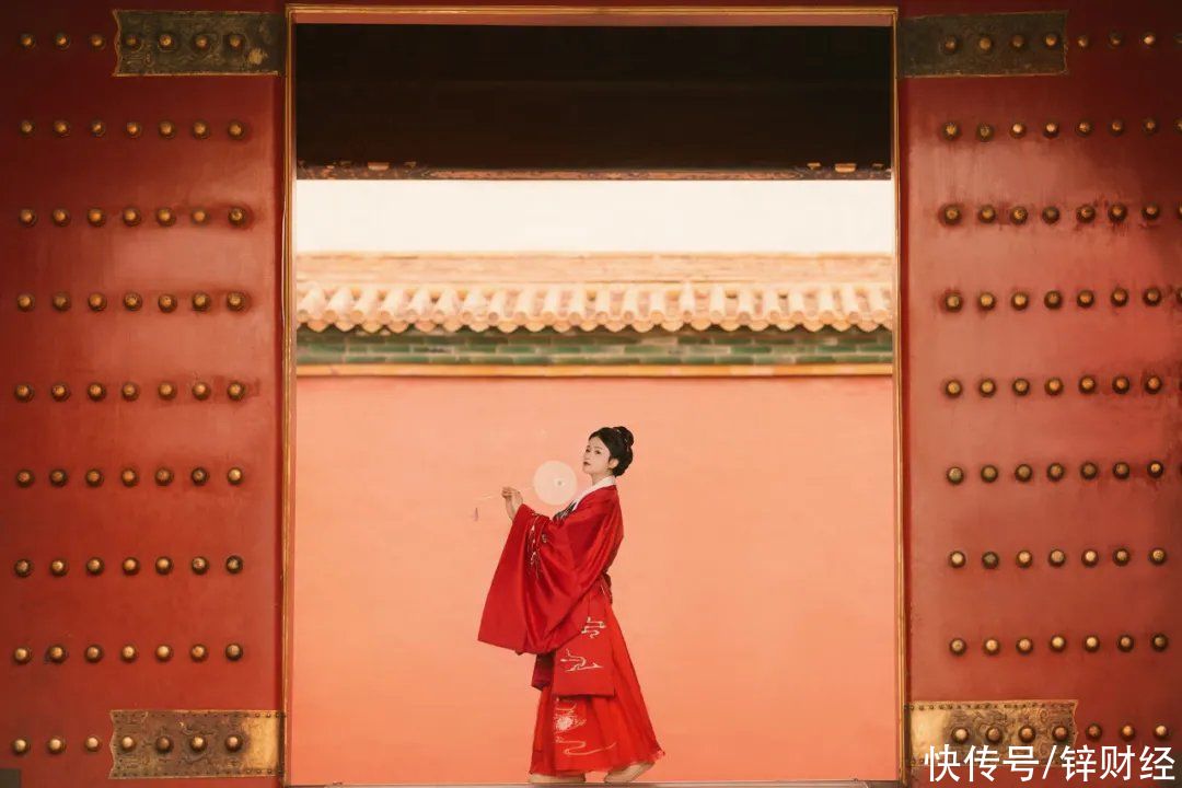 汉服投资有多火？连B站、泡泡玛特都来了