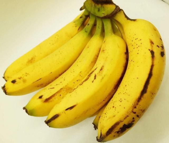 买香蕉时,直的好还是弯的好老果农说出实话,以后别再上当了