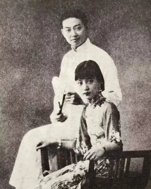 小传|孟小冬小传:与梅兰芳游龙戏凤,被杜月笙明媒正娶的反串“冬皇”