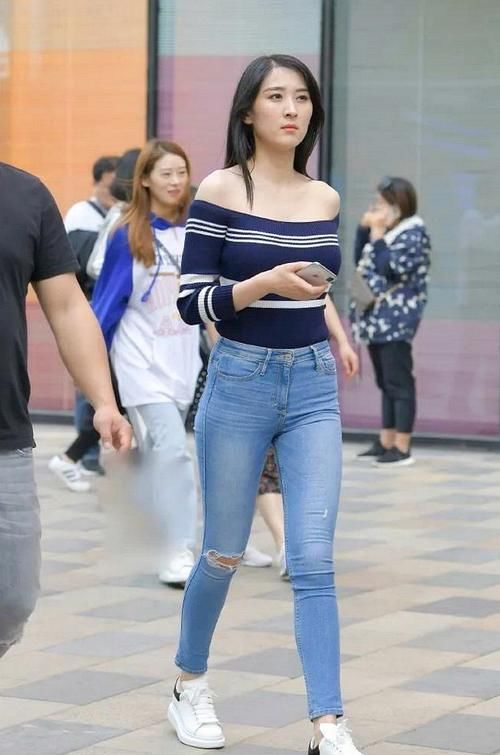  让本人可以|一字肩针织长袖，简约不失时尚感，举止优雅！