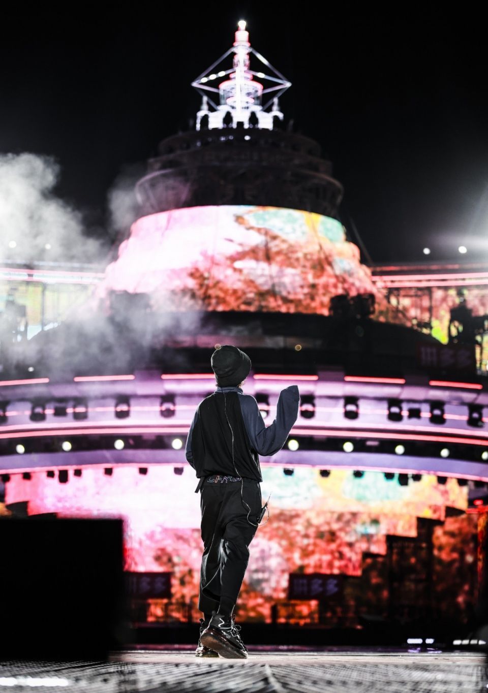 华晨宇又压轴,芒果太子人设不倒,实力歌手华晨宇太厉害!